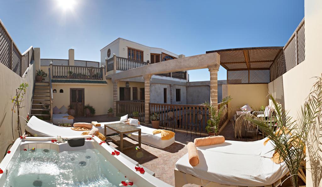 Riad Chbanate Essaouira Bagian luar foto